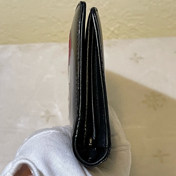 CHANEL make up pallet bifold patent leather wallet - Picture 5 of 16